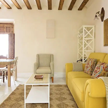 Casa De Cuatro Torres 2*