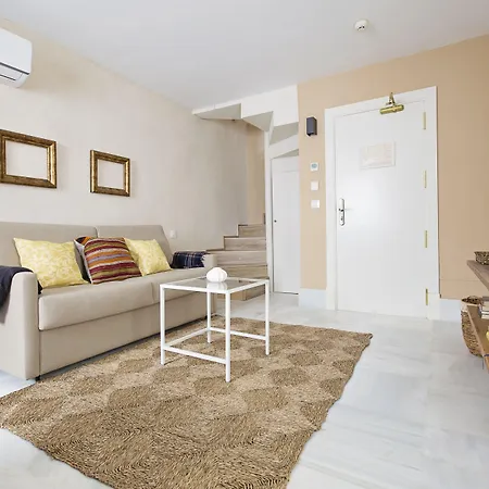 Casa De Cuatro Torres 2*