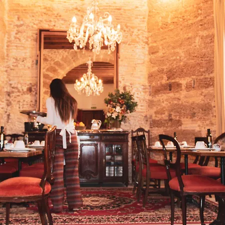 מלון Casa De Cuatro Torres קדיז