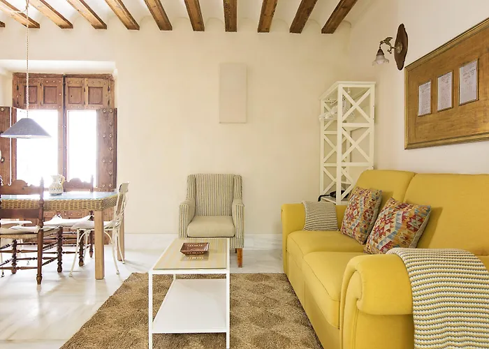 Casa De Cuatro Torres 2*