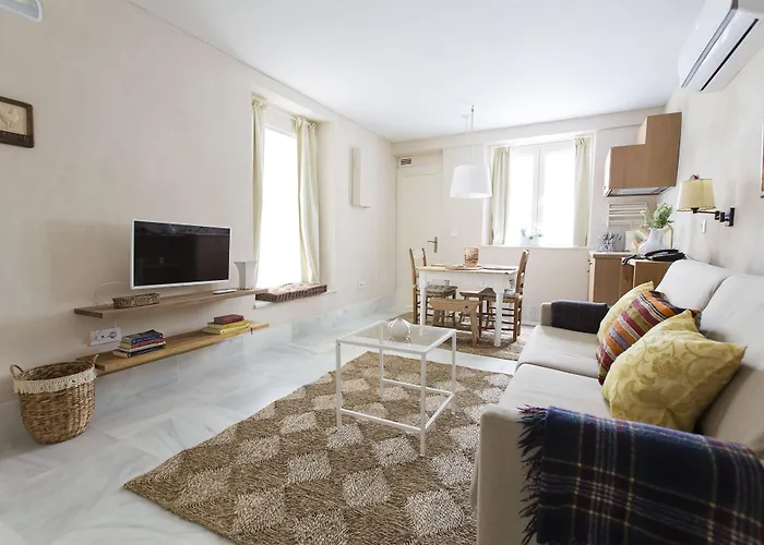 Casa De Cuatro Torres 2*