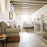 Casa De Cuatro Torres Hotel
