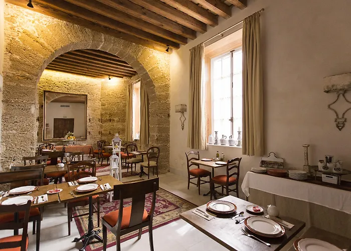 Casa De Cuatro Torres Hotel 2*