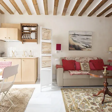 Casa De Cuatro Torres 2*